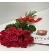 Красные розы и шоколад Мерси