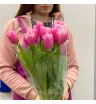 19 розовых тюльпанов