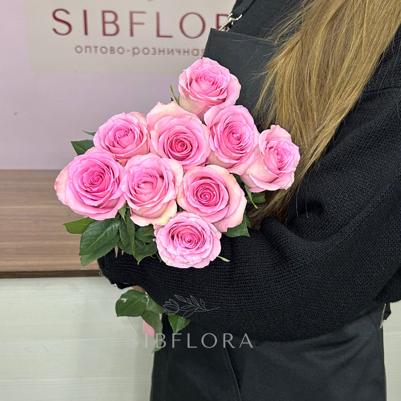 Букет из 9 розовых роз 50 см ( Эквадор) 1